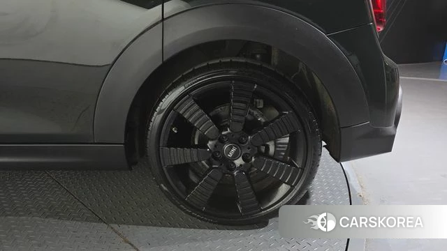 Mini Cooper S id 4186631 из Кореи 13