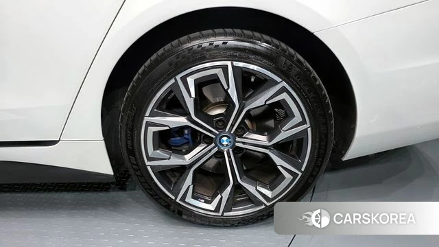 BMW i4 id 4223284 из Кореи 13