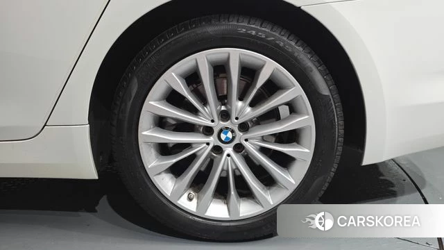 BMW 5 Series (G30) id 4225305 из Кореи 13