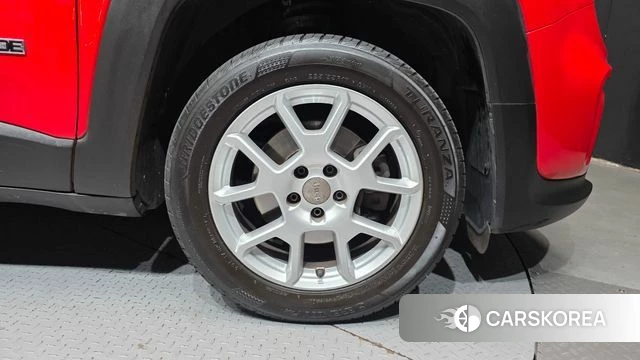Jeep Renegade id 4573313 из Кореи 13
