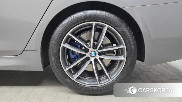 BMW 5 Series (G30) id 4726317 из Кореи 13