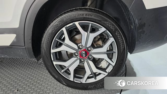 Kia Seltos id 4693321 из Кореи 13