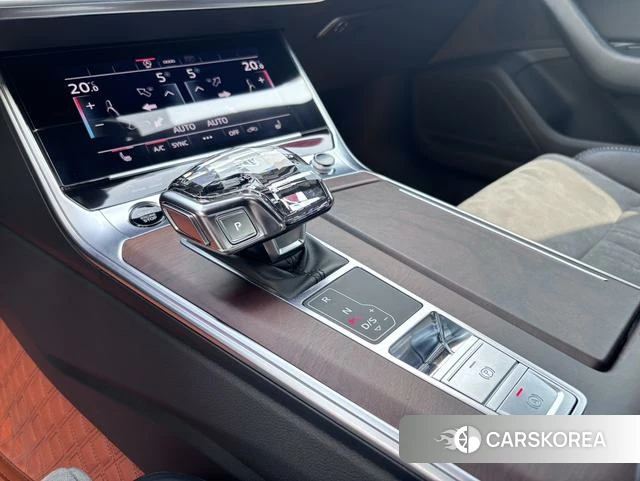 Audi A6L id 4290808 из Китая 13