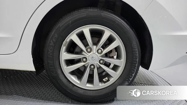 Hyundai The New Avante AD id 4581919 из Кореи 13