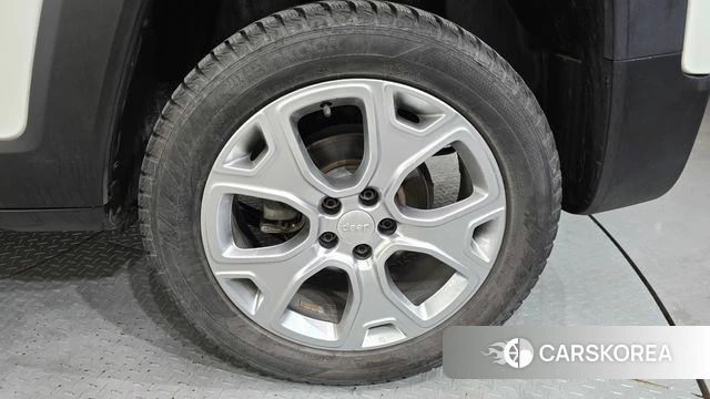 Jeep Renegade id 4294671 из Кореи 13