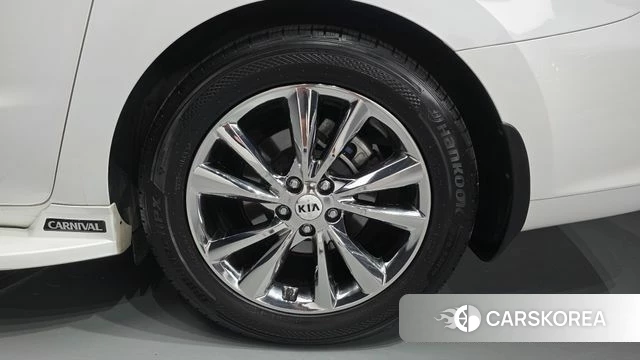 Kia The New Carnival id 4693841 из Кореи 13