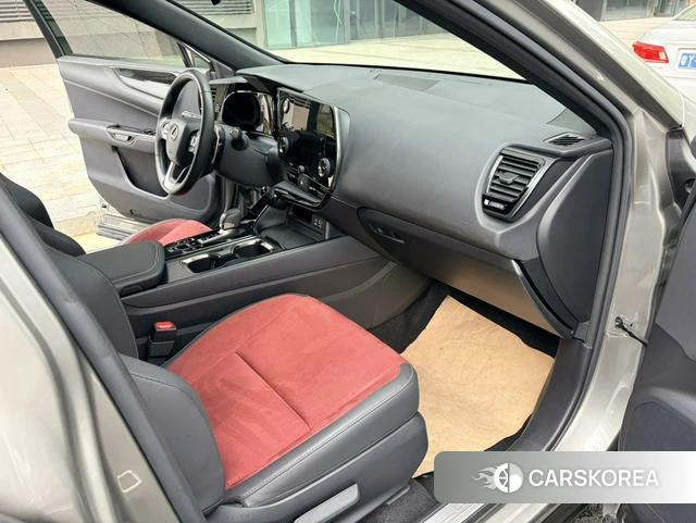 Lexus NX id 4276988 из Китая 13