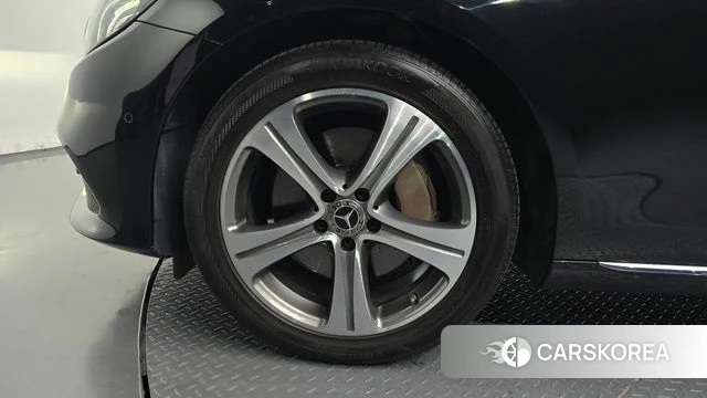 Mercedes-Benz E-Class W213 id 4907322 из Кореи 13