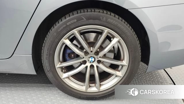 BMW 5 Series (G30) id 4417421 из Кореи 13