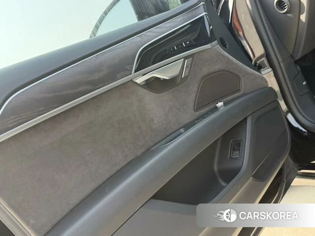 Audi A8 id 4320671 из Китая 13