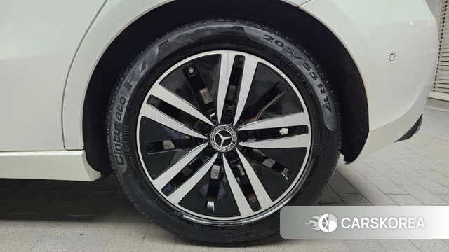 Mercedes-Benz A-Class W177 id 4702604 из Кореи 13