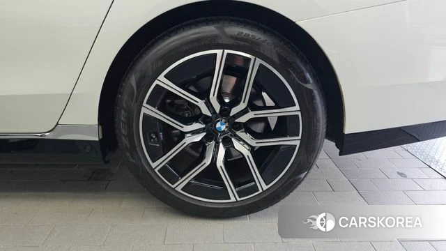 BMW 7 Series (G70) id 4541022 из Кореи 13