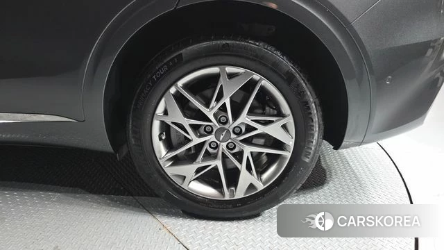 Genesis GV70 id 4603120 из Кореи 13