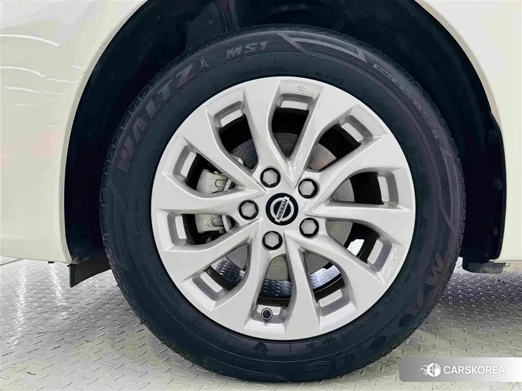 Nissan Sylphy id 4601850 из Китая 13