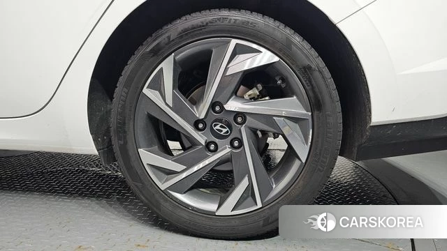 Hyundai The New Avante (CN7) id 4675156 из Кореи 13