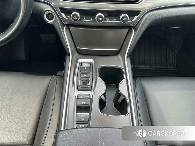 Honda Accord id 4367537 из Китая 13