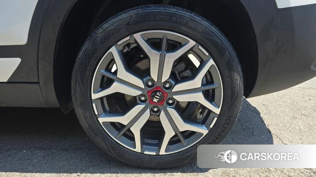 Kia Seltos id 4325041 из Кореи 13