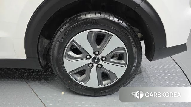 Kia The New Niro id 4330637 из Кореи 13