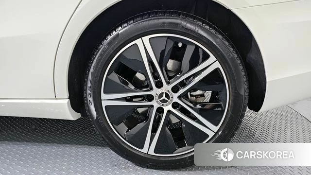 Mercedes-Benz A-Class W177 id 4248577 из Кореи 13
