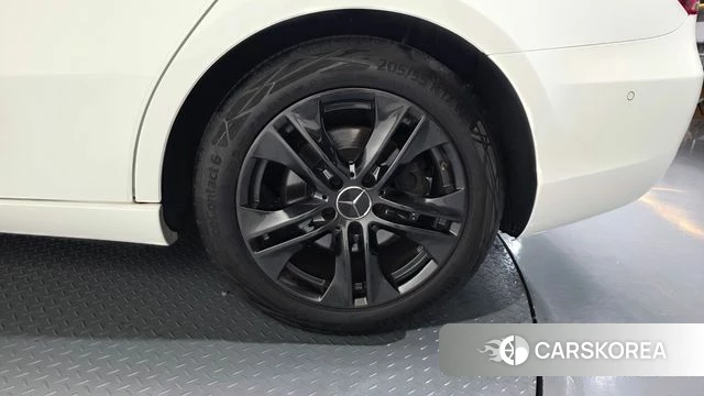 Mercedes-Benz A-Class W177 id 4647296 из Кореи 13