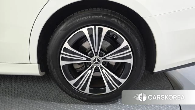 Mercedes-Benz E-Class W214 id 4862888 из Кореи 13