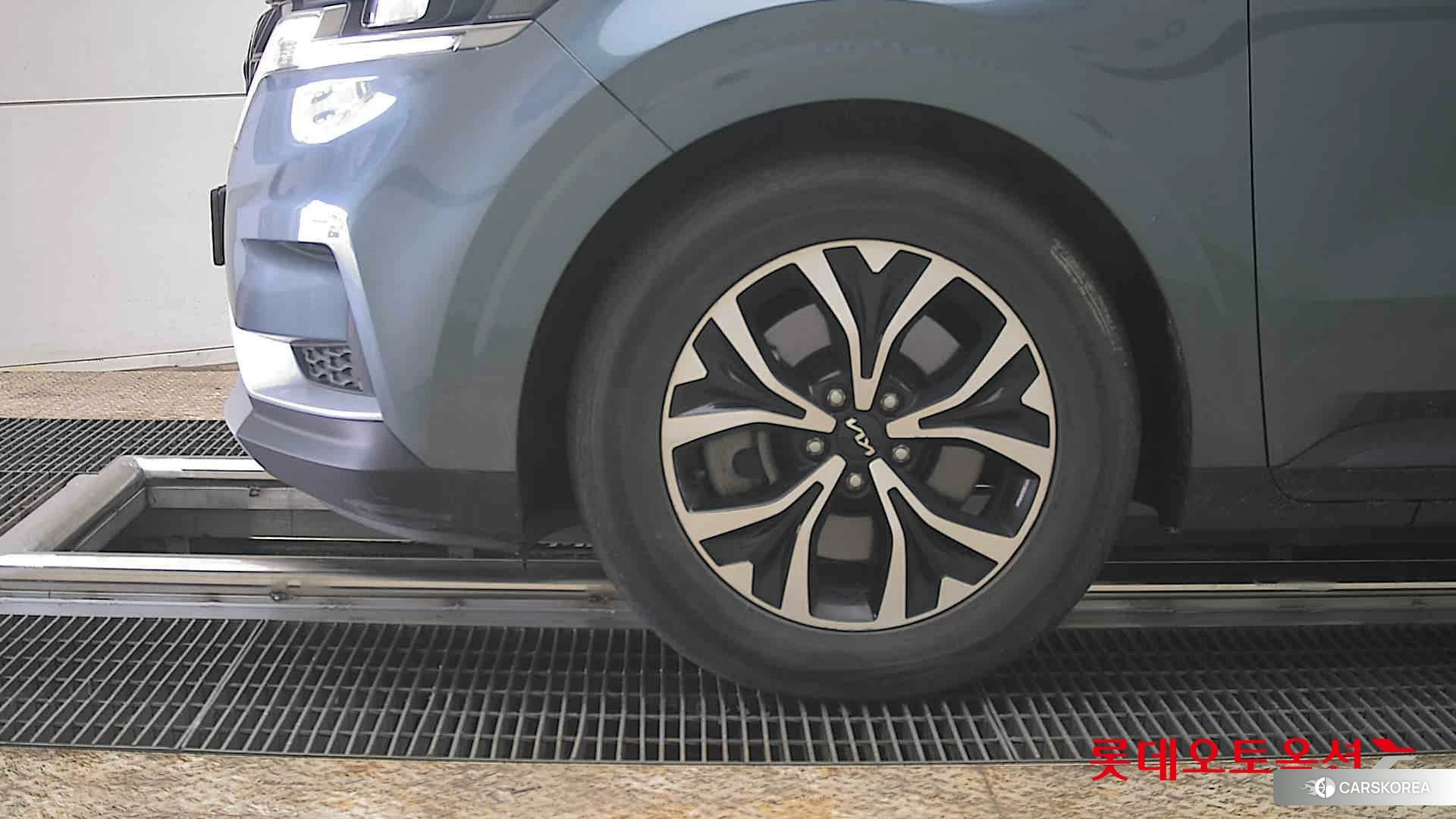 Kia Carnival id 3875846 из Кореи 13