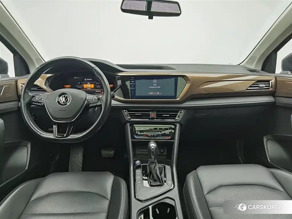 Volkswagen Tharu id 4659858 из Китая 13