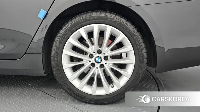 BMW 5 Series (G30) id 4672182 из Кореи 13