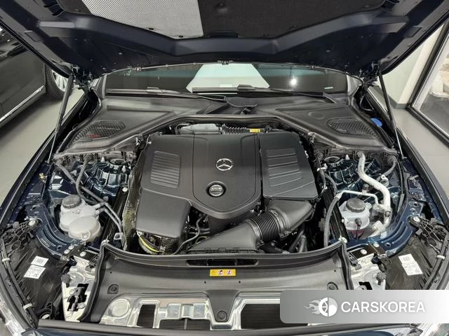 Mercedes-Benz E-class id 3907975 из Китая 13