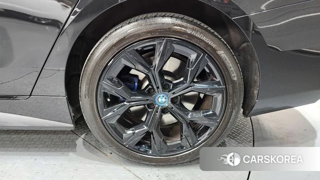 BMW i4 id 4322838 из Кореи 13