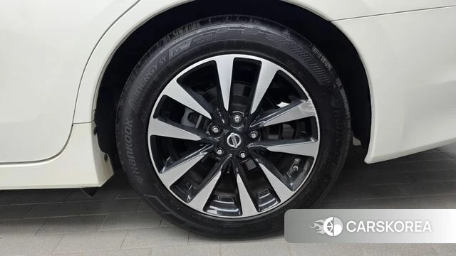 Nissan Altima id 4652189 из Кореи 13