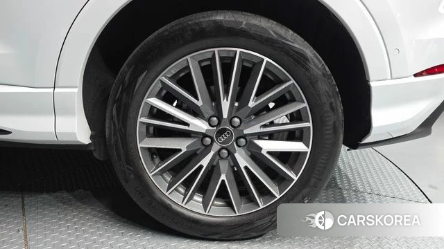 Audi Q3 (F3) id 4354076 из Кореи 13