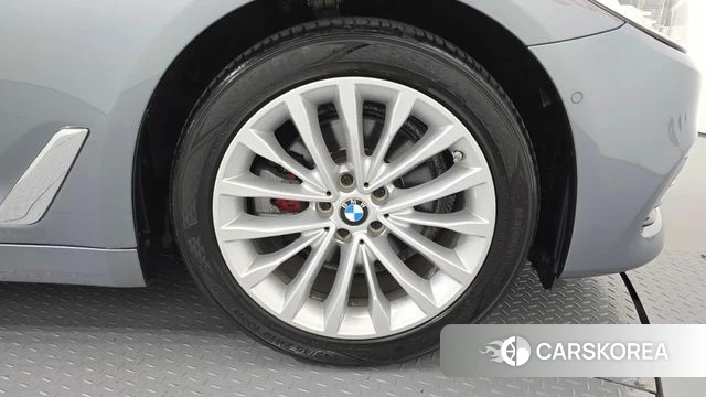 BMW 5 Series (G30) id 4864861 из Кореи 13