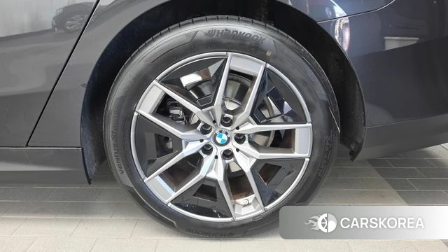 BMW 5 Series (G60) id 4892838 из Кореи 13