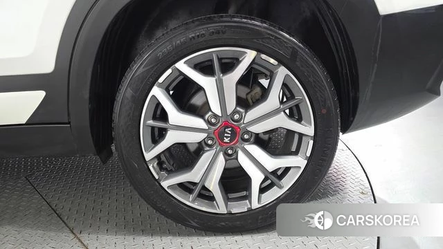 Kia Seltos id 4651755 из Кореи 13