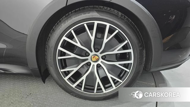 Porsche Taycan id 4428470 из Кореи 13