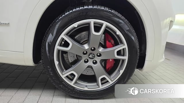 Maserati Levante id 4688608 из Кореи 13