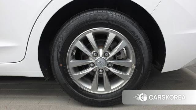Hyundai The New Avante AD id 4776252 из Кореи 13