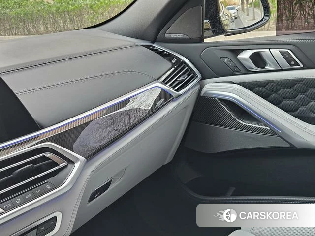BMW X6 M id 4208557 из Китая 13