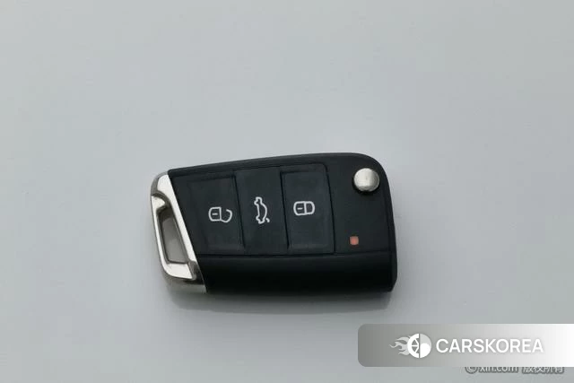 Volkswagen Bora id 4272503 из Китая 13