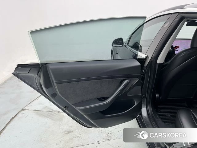 Tesla Model 3 id 4234862 из Китая 13