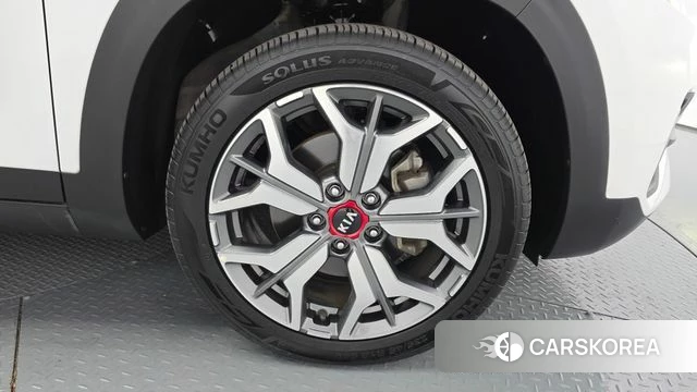 Kia Seltos id 4873126 из Кореи 13