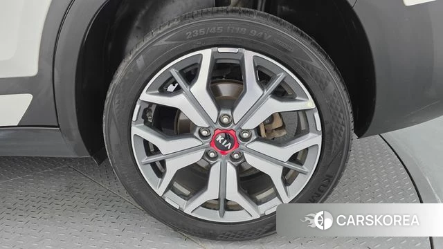 Kia Seltos id 4429399 из Кореи 13