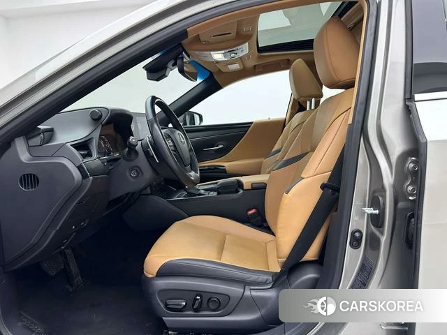 Lexus ES id 4254170 из Китая 13
