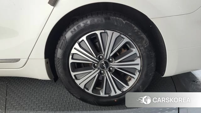 Kia K7 Premier Hybrid id 4350711 из Кореи 13