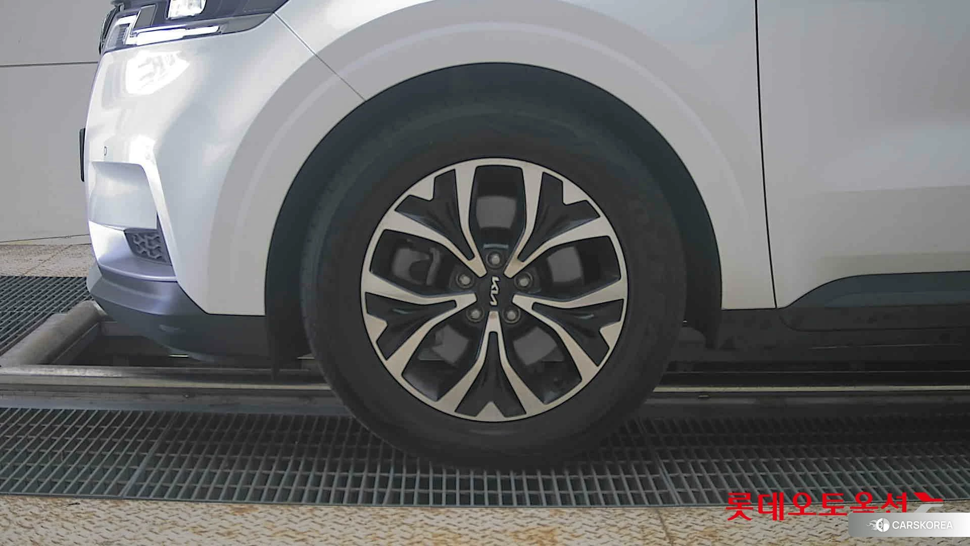 Kia Carnival id 4664331 из Кореи 13