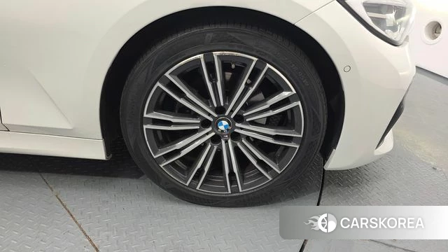 BMW 3 Series (G20) id 4593928 из Кореи 13