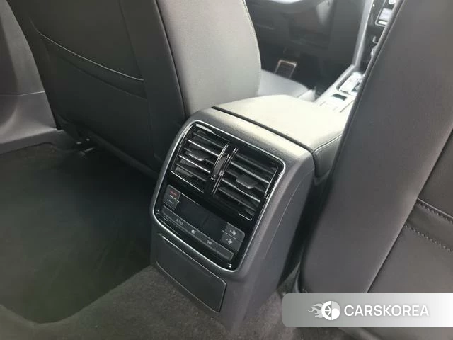 Volkswagen CC id 4238807 из Китая 13