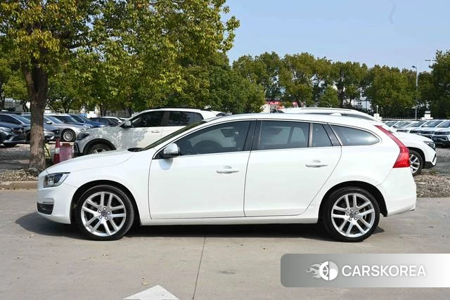 Volvo V60 id 4210960 из Китая 13