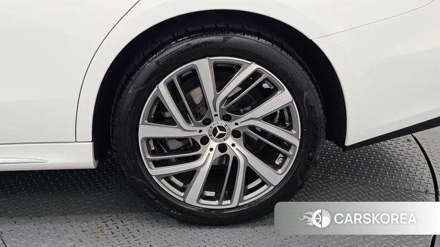 Mercedes-Benz E-Class W214 id 4792113 из Кореи 13